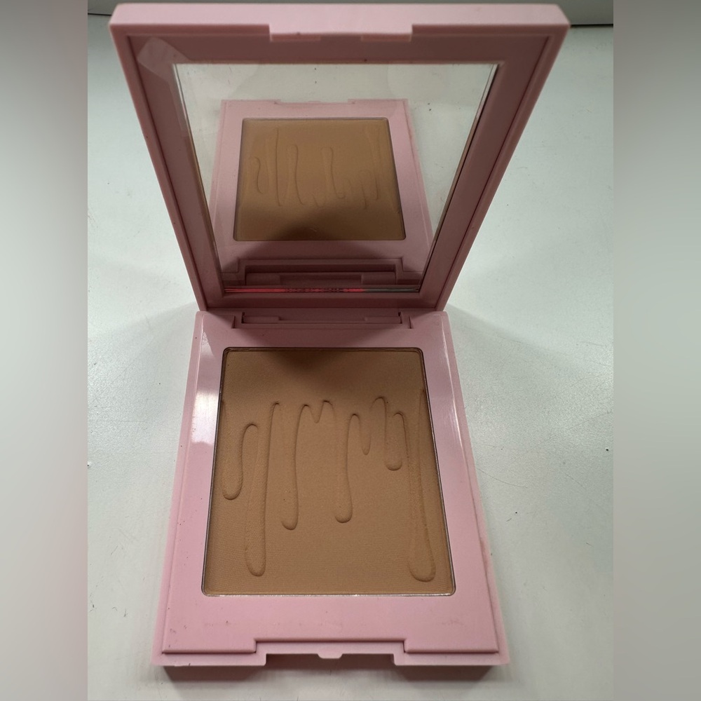 Kylie Cosmetics Bronzer